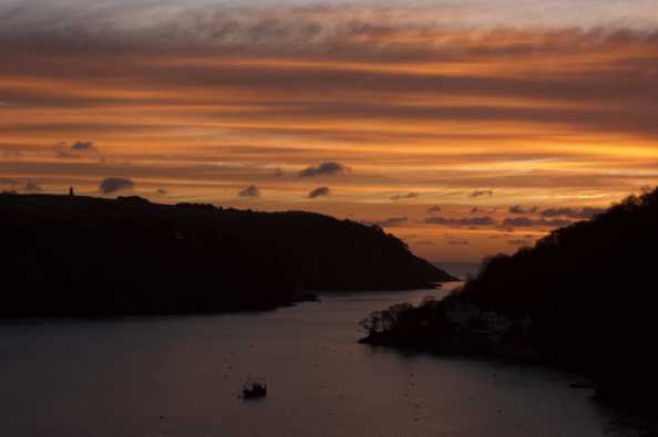 01 December 2020 - 07-50-07
A particularly strong sunrise this morning. Confined to a narrow band above the headland.
------------------------------
Sunrise over Dartmouth river mouth